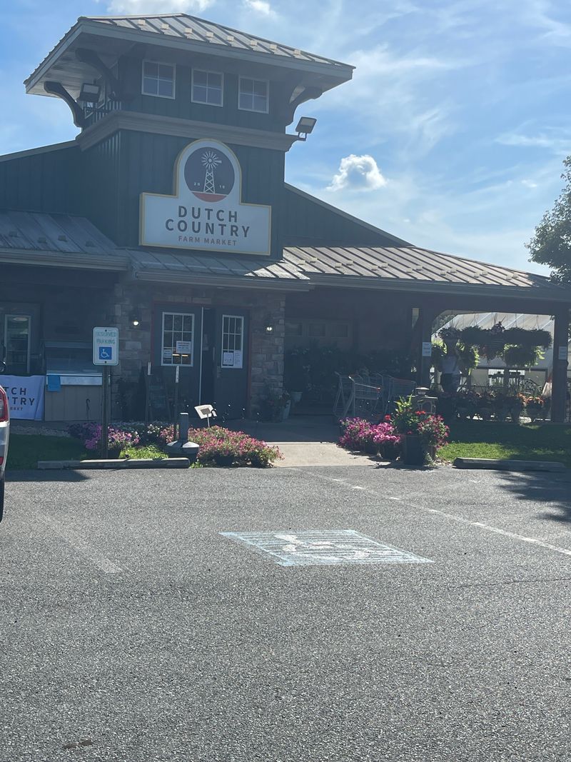 Dutch Country Farm Market