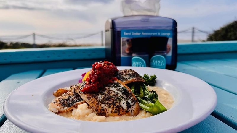 Sand Dollar Restaurant (Rockaway Beach)