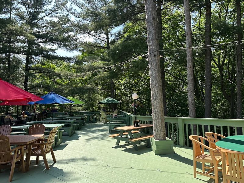 Boone’s Long Lake Inn, Traverse City