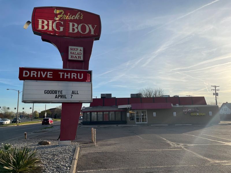 Frisch's Big Boy: Yesterday's Icon, Today's Letdown