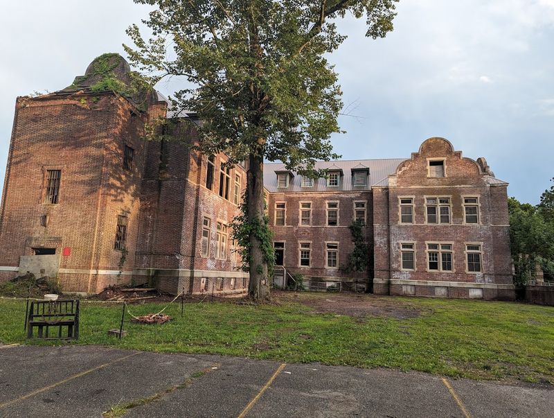 Pennhurst Finally Closed Its Doors In 1987 After Decades Of Controversy