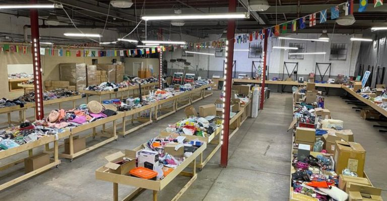 Pennsylvania Has A Bin Store Where Prices Drop To One Dollar On Tuesdays