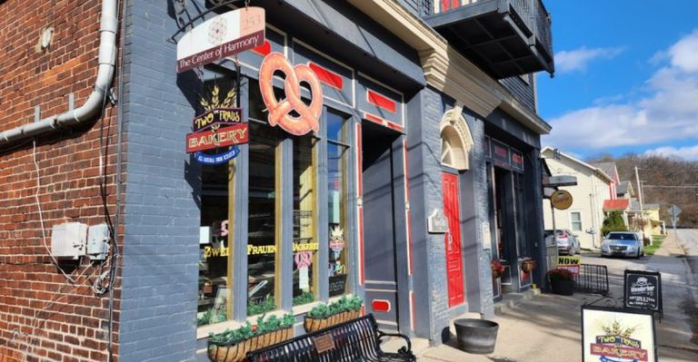 Pennsylvania Residents Can’t Get Enough Of The Pretzels At This German Spot