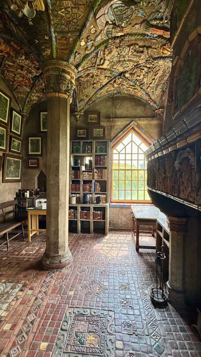 Over 44 Rooms of Pure Architectural Chaos