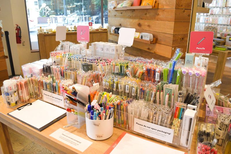 Pens, Markers, And Fountain Pen Finds