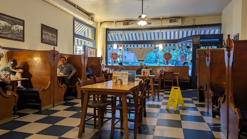 A Canton Legend That Has Stood the Test of Time