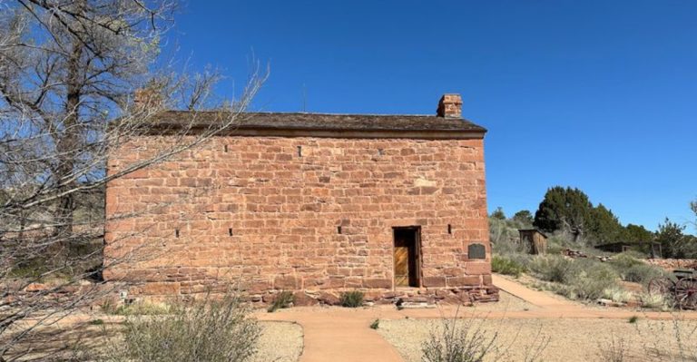 People Drive Across Arizona To Explore This Historic Desert Castle, And It Feels Like A Step Back In Time