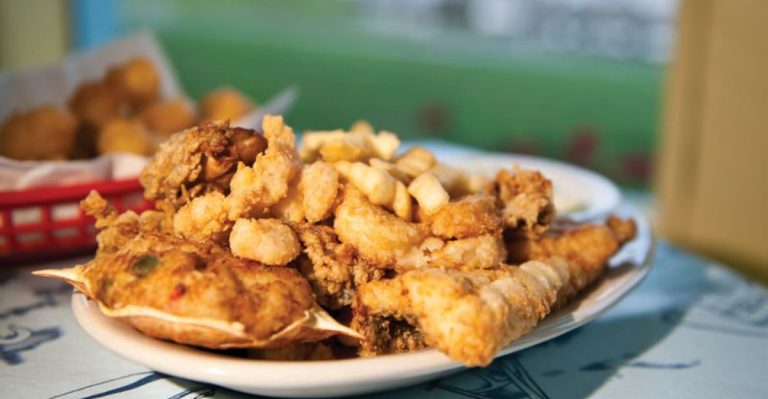 People Drive Across North Carolina For This Legendary Seafood Platter
