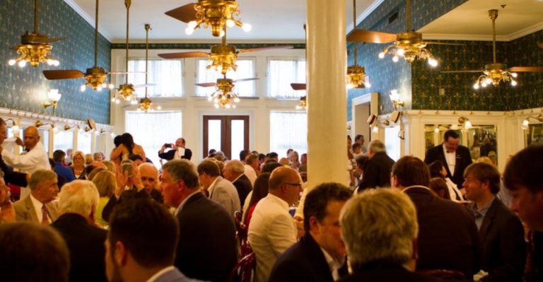 People Drive From All Over Louisiana To Eat Dinner At These Iconic Creole & Cajun Restaurants