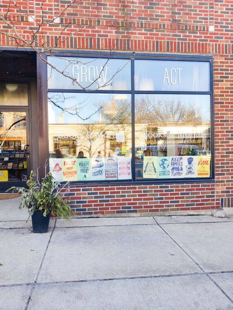 Seasonal Quirks On Cherry Street