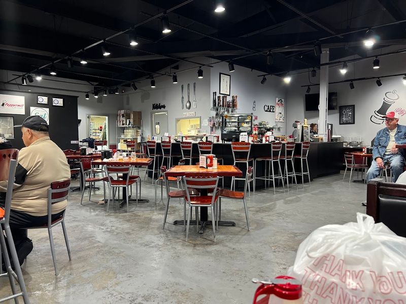 Peppermill Cafe & Grill