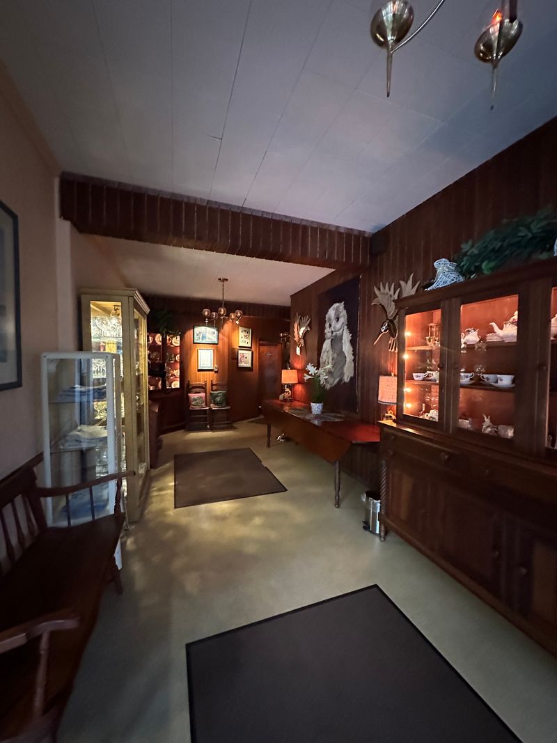 Retro Room, Real Warmth