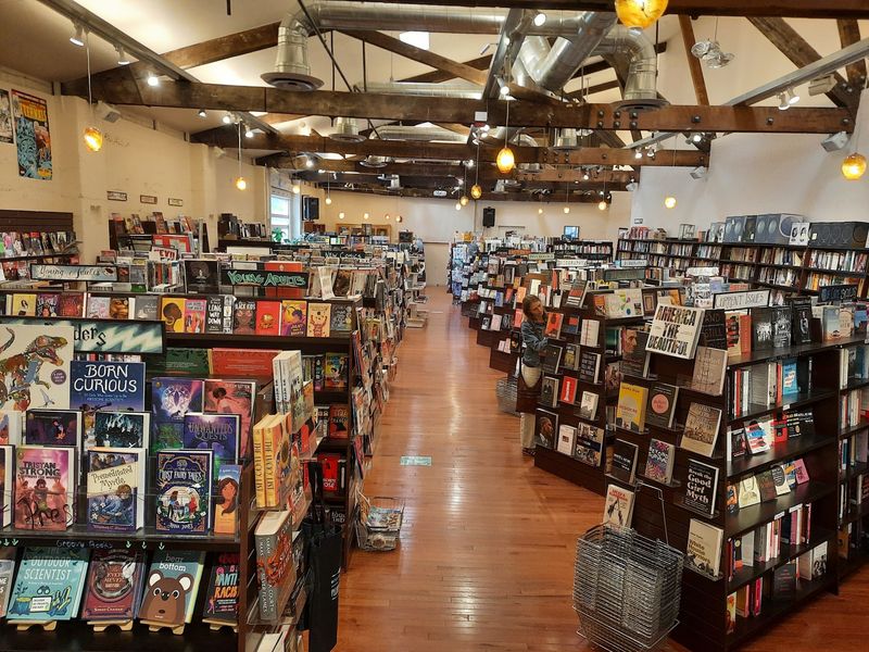 Peregrine Book Company