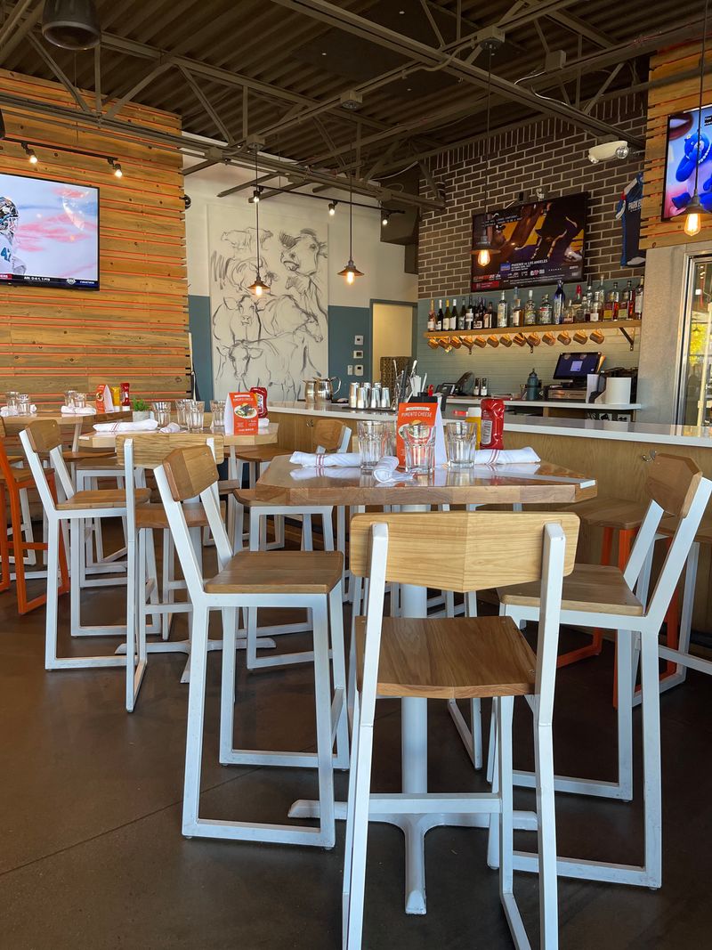 Neighborhood Vibe Creates Welcoming Atmosphere