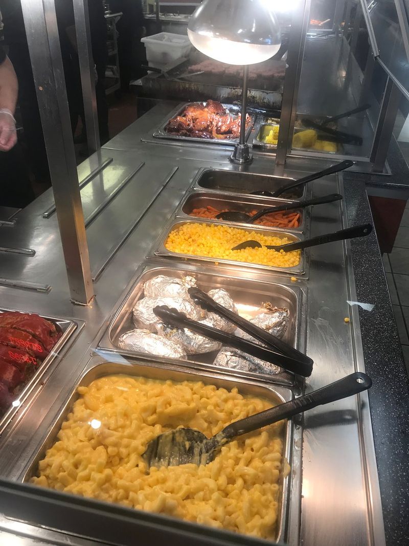 Suspiciously Stretchy Mac And Cheese