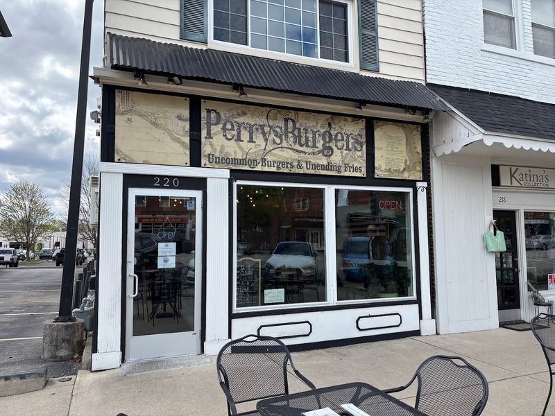 PerrysBurgers, Perrysburg