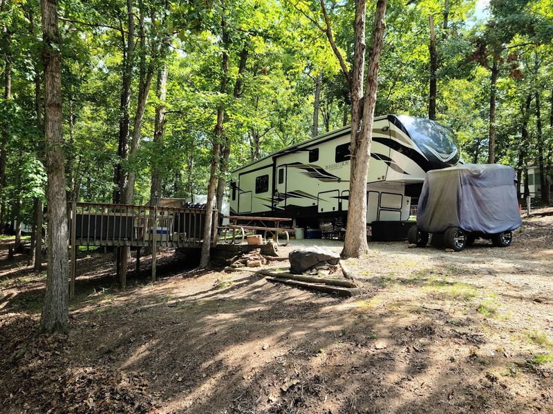 Pet-Friendly Grounds With Plenty of Sniffing Territory