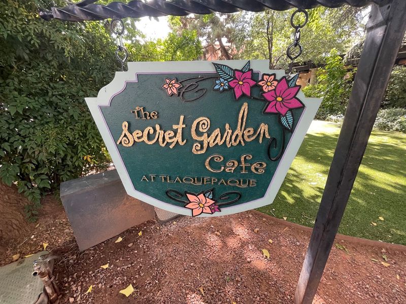 Pet-Friendly Paradise For Your Furry Friends