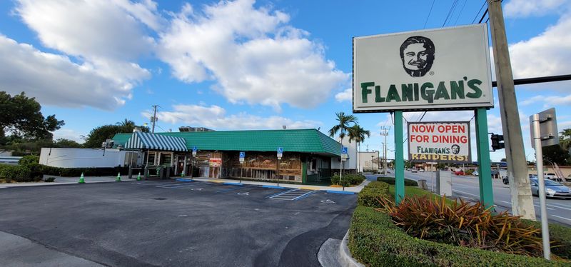 Flanigan's Seafood Bar & Grill
