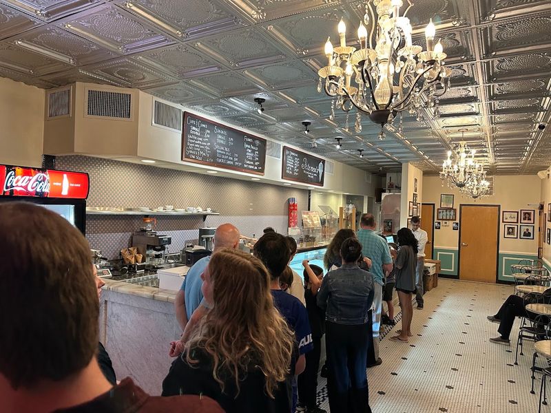Petersen's Ice Cream – Oak Park Petersen's Ice Cream – Oak Park