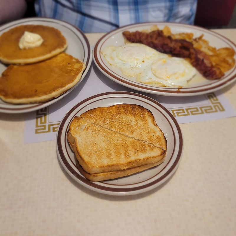 Pete's Family Restaurant, Canton