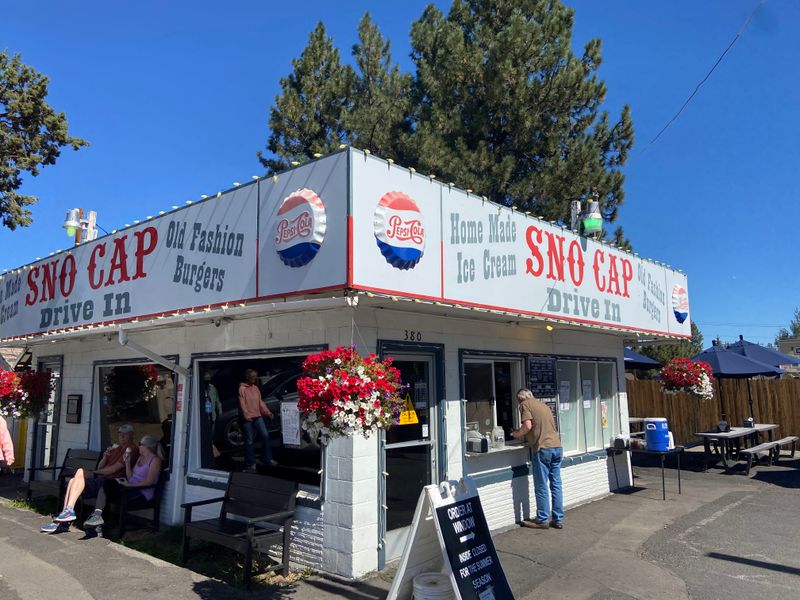 Sno Cap Drive In – Sisters, Oregon