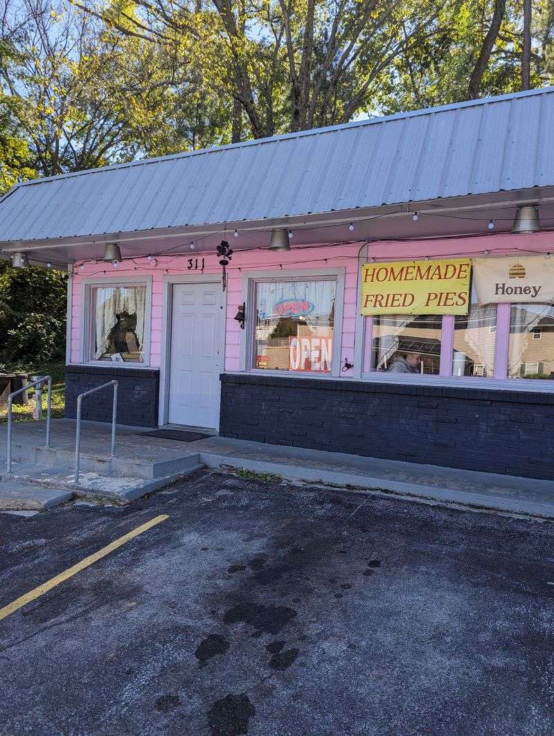 Cannonball Cafe — Pea Ridge