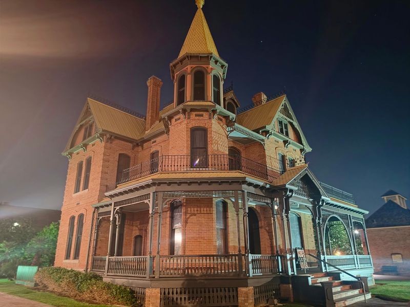 Phoenix Ghosts : Ghost Tours & Haunted Pub Crawls