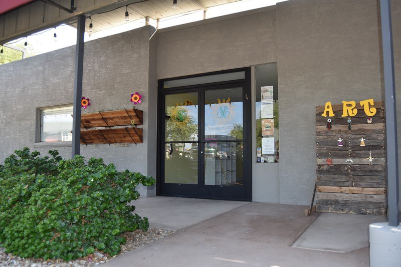 Sunshine Sunflower Studio, Phoenix