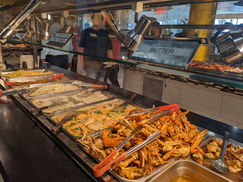 A Seafood Spread That Puts Ocean Views To Shame