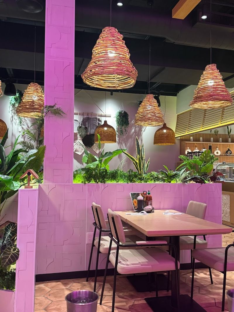 Build The Pho, Cleveland West 25th