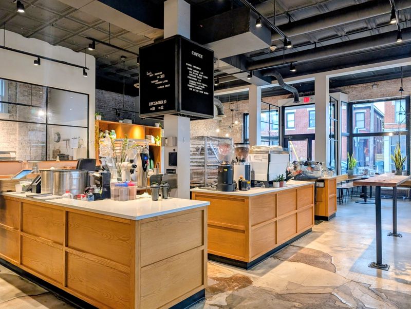 Fox in the Snow Cafe, Columbus