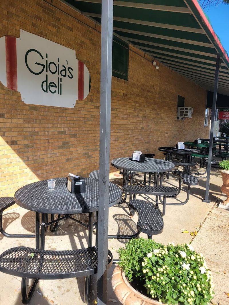 Gioia's Deli