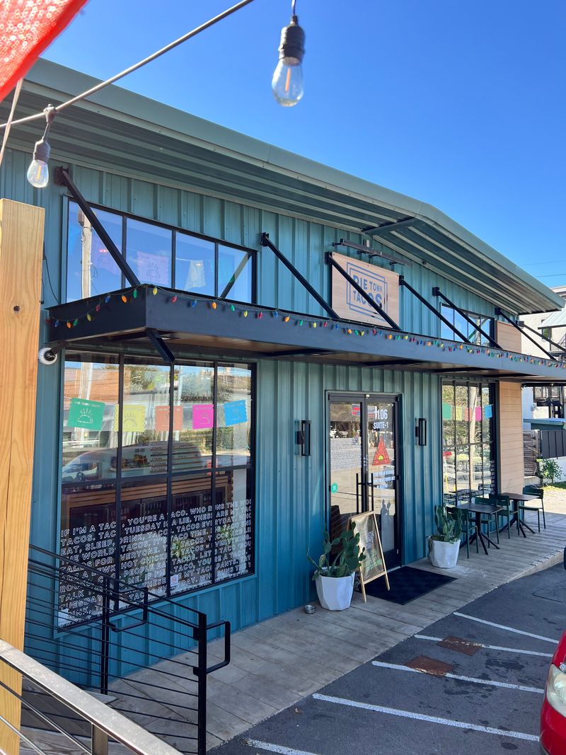 Service, Vibe, And The Line That Moves