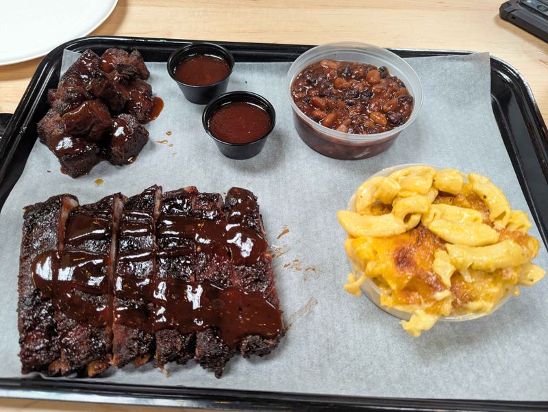 Riverside Barbeque Company – Toledo