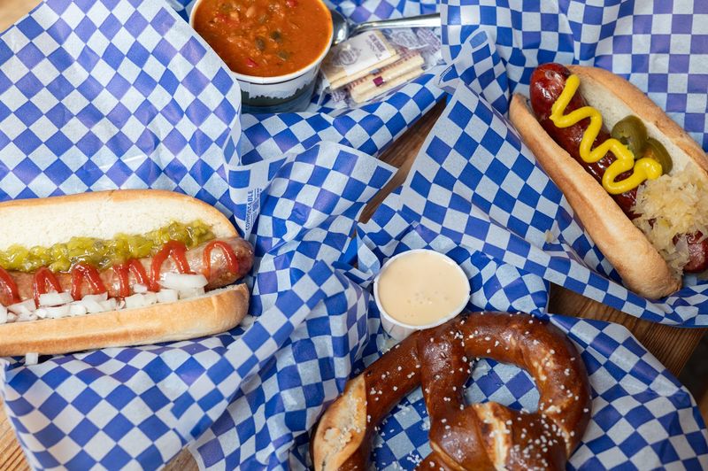 Picky Eaters And Veggie Fans Get A Seat Too Picky Eaters And Veggie Fans Get A Seat Too