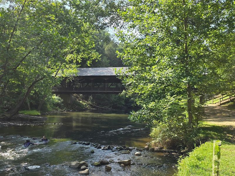 Picnic Areas And Amenities That Make Staying Easy