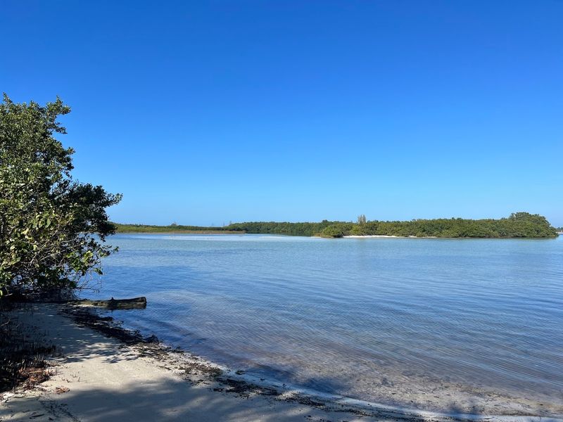 Picnic Areas, Piers, And Snack Spots To Fuel The Day Picnic Areas, Piers, And Snack Spots To Fuel The Day