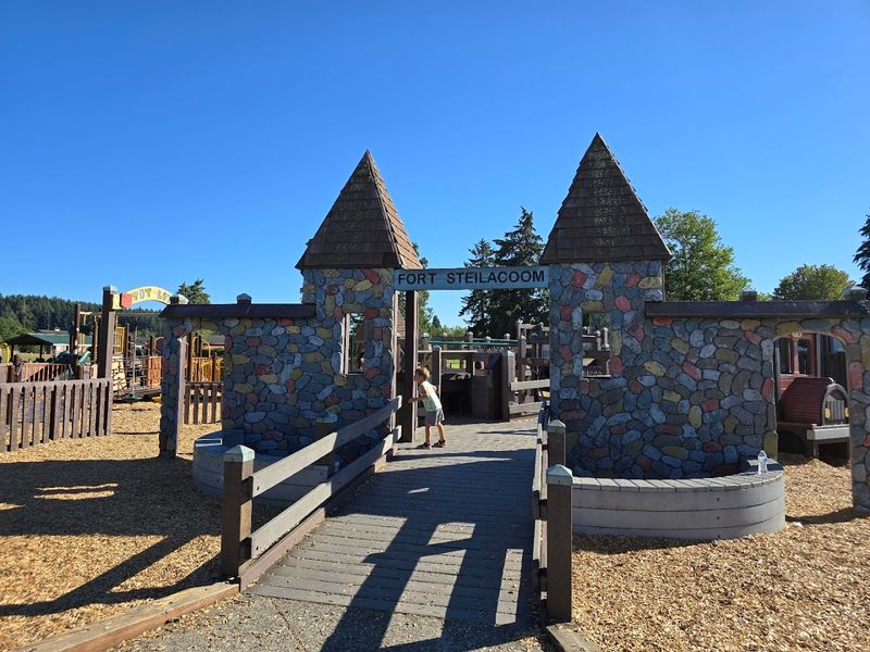 Picnic Spots And Family Gathering Areas