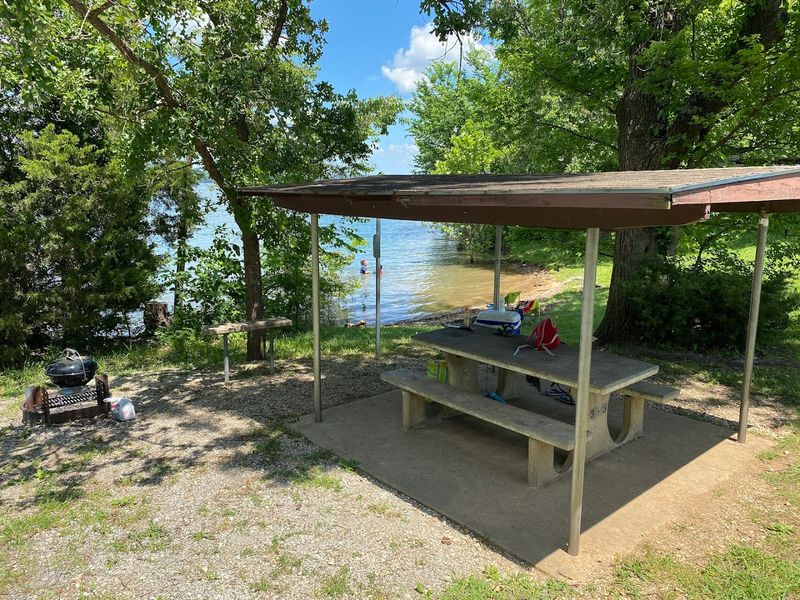 Picnic Spots Near The Lakeshore
