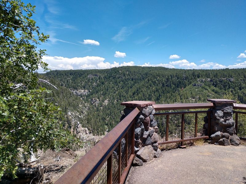 Picnic Tables Made for a Scenic Pause