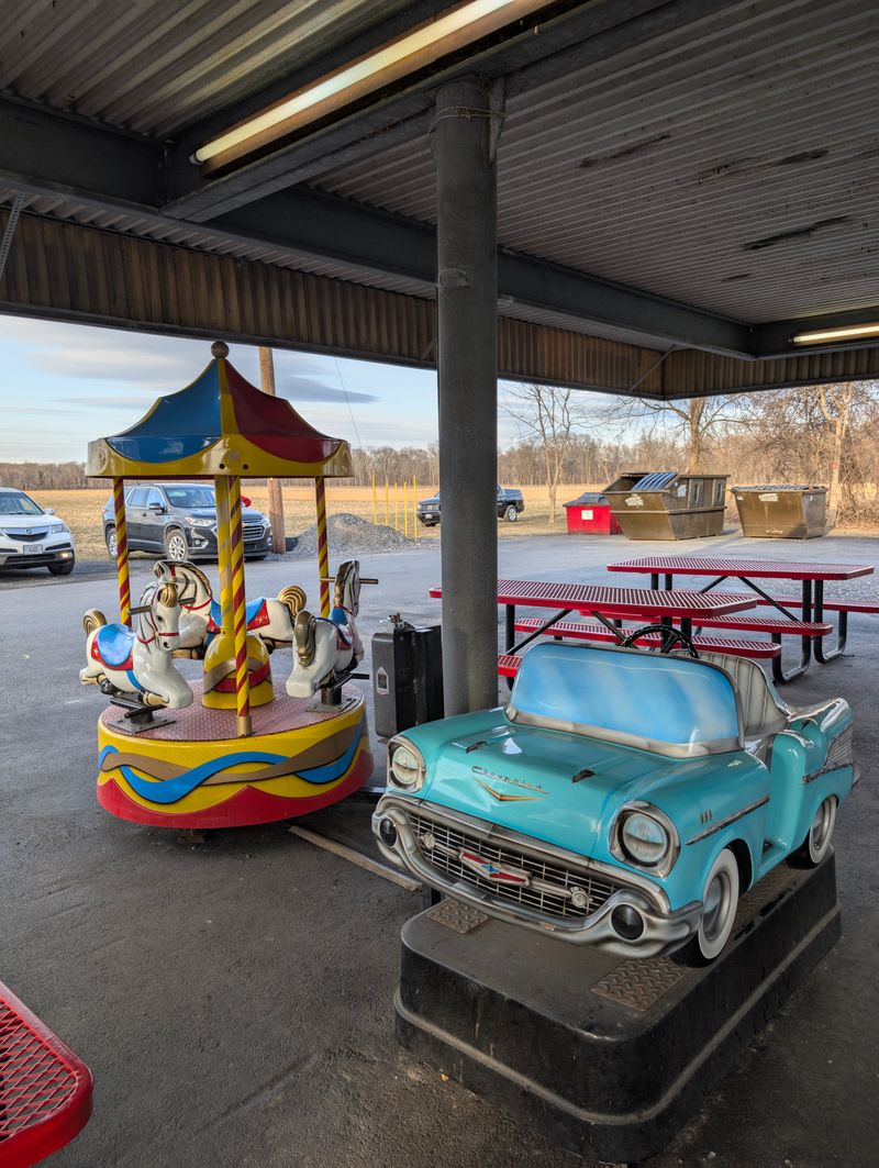 Milkshakes in Perfect Sizes From Small to Gigantic