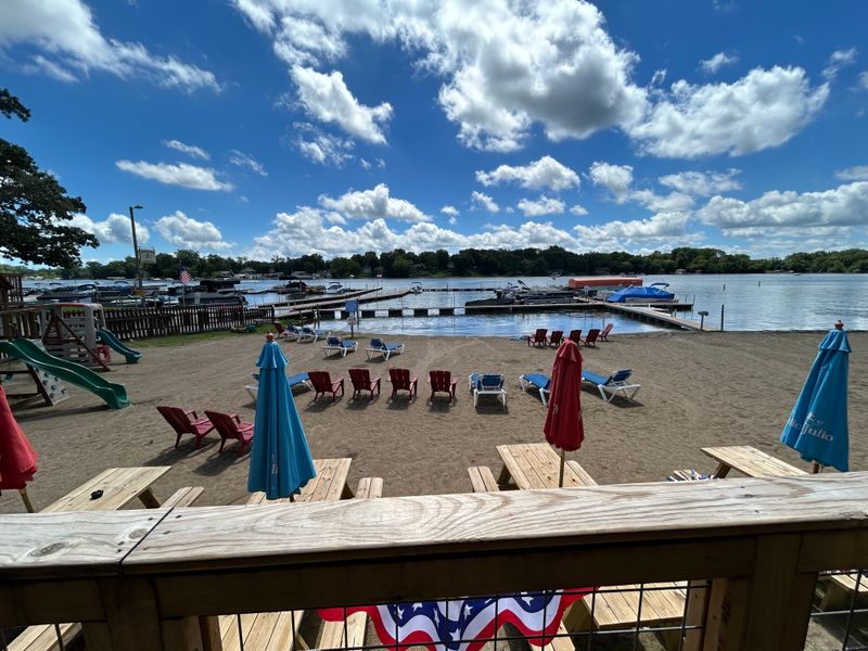 Channel Lake Beach Bar – Antioch