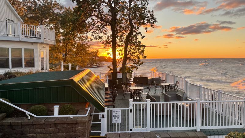 Crosswinds Grille at The Lakehouse Inn, Geneva on the Lake