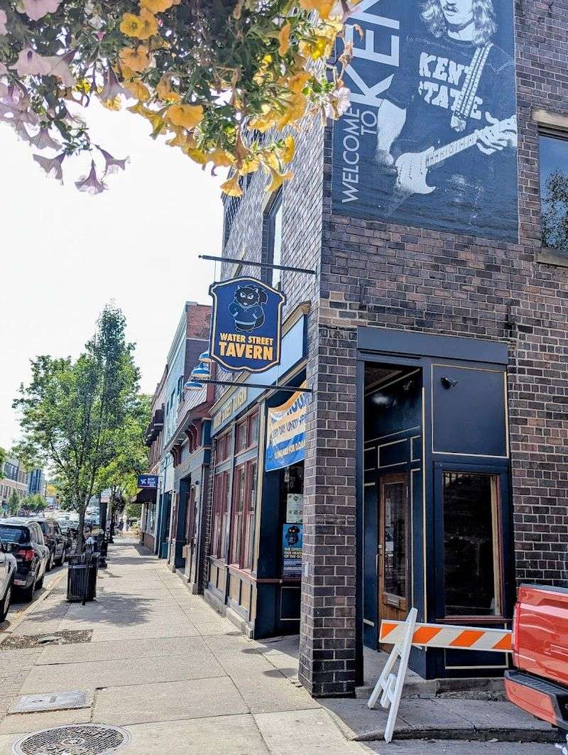 Water Street Tavern, Kent