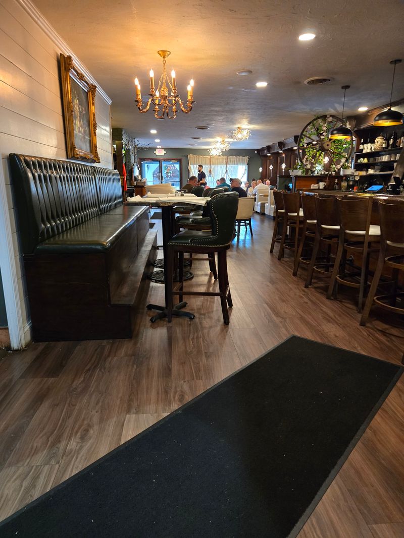 Atmosphere That Transports You Across the Ocean