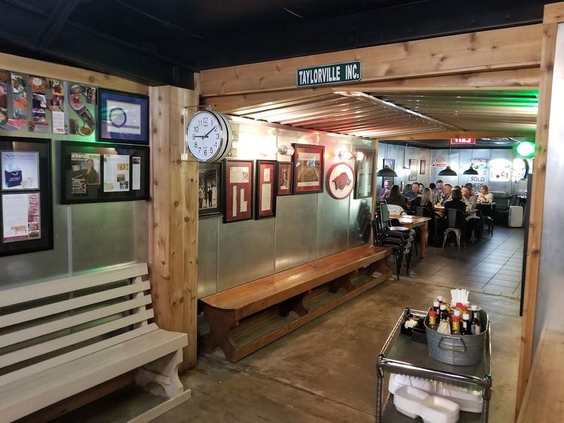 Taylor's Steakhouse, Dumas