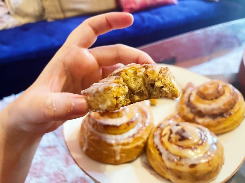 Amazon Happy Belly Cinnamon Rolls