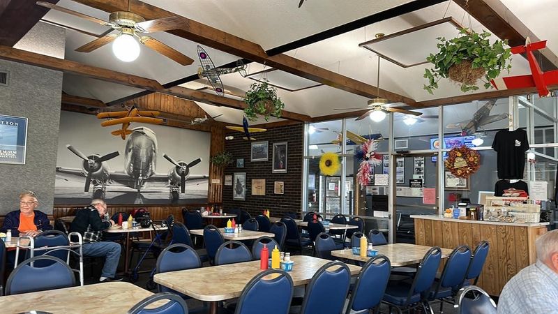 Airport Steakhouse - Mattoon