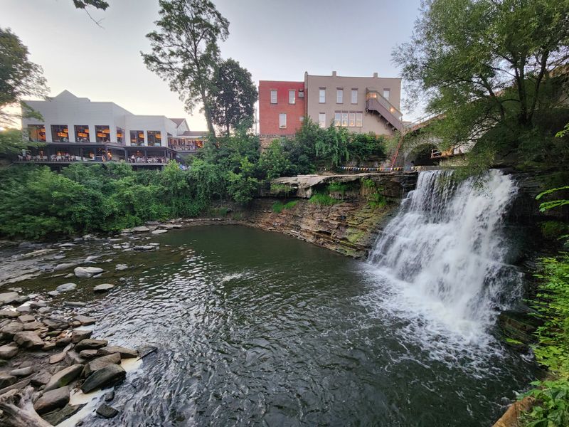 17 River Grille, Chagrin Falls